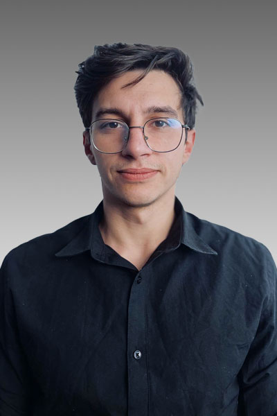 Александър Гюров